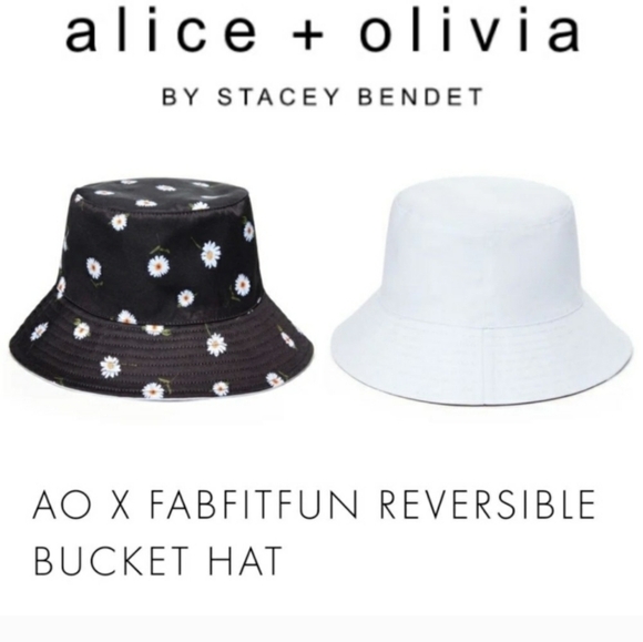 Alice + Olivia x FabFitFun Reversible Bucket Hat Black & White Daisy Print main image 7